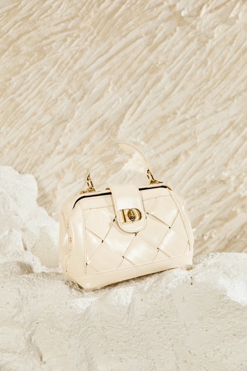 Sixdo Wide Weave Frame Bag